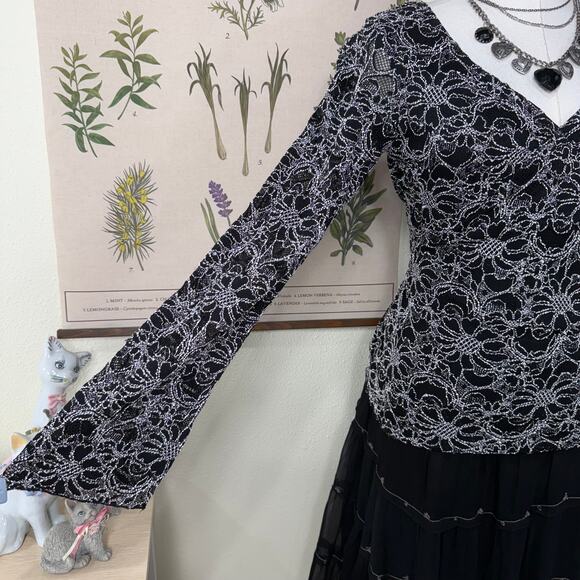 90s Y2k Floral Metallic Flare Sleeve Top Whimsigoth Romantic Goth Dark Fairy M - Picture 3 of 7